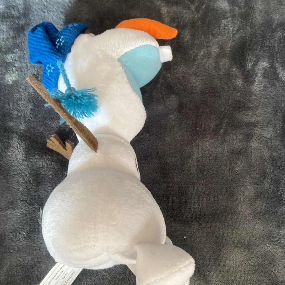 Disney NWT 9” Olaf’s Frozen Adventure plush